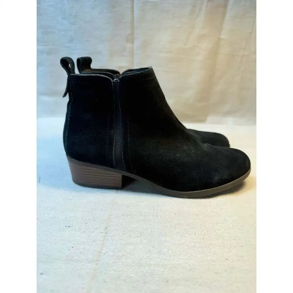 Michael Kors Black Suede Ankle Boots With Zipper And Low Heel